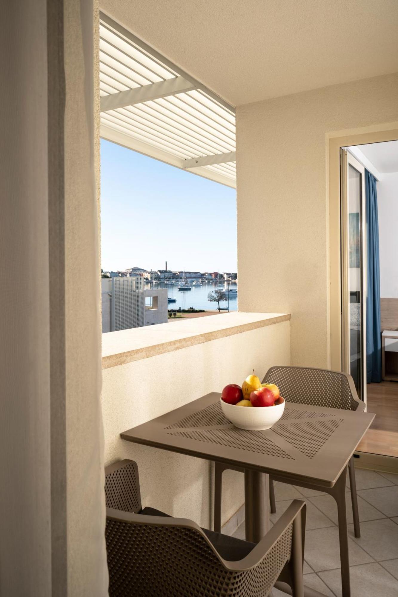 Humagum Sea View Apartment - Garden Palace أوماغ المظهر الخارجي الصورة